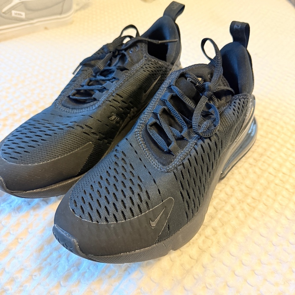 Nike 270 Shoes